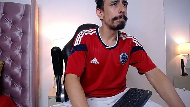 Snapshot of Sr_Magnus_ chatting on September 2025 05:12:01 AM Sr Magnus online show from September 2025 05:12:01 AM