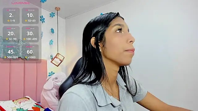 Snapshot of MAYROBERTSS chatting on January 2025 12:05:02 PM MAYROBERTSS online show from January 2025 12:05:02 PM