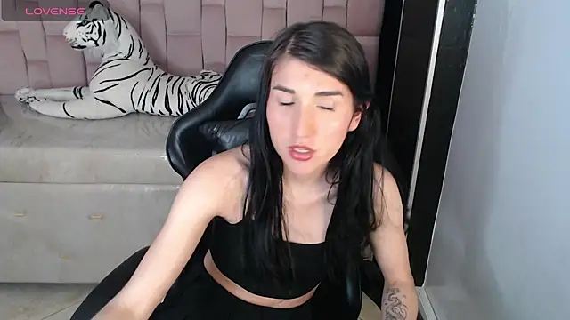 jesi daniels b online show from December 2024 07:43:02 PM