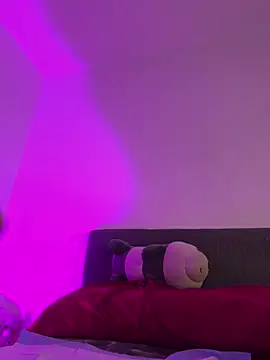 ariiel  online show from March 2025 02:19:02 AM