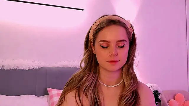 SIlviaBeyt online show from March 2025 09:21:01 PM