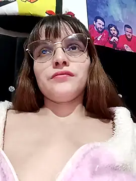 Snapshot of Lucyy-hess chatting on December 2024 02:48:02 AM Lucyy-hess online show from December 2024 02:48:02 AM