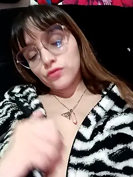 Snapshot of Lucyy-hess chatting on December 2024 03:51:02 AM Lucyy-hess online show from December 2024 03:51:02 AM