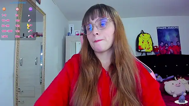 Snapshot of Lucyy-hess chatting on December 2024 10:45:01 PM Lucyy-hess online show from December 2024 10:45:01 PM