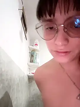 Snapshot of Lucyy-hess chatting on January 2025 03:00:02 AM Lucyy-hess online show from January 2025 03:00:02 AM