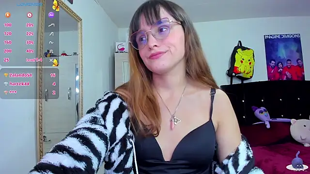 Snapshot of Lucyy-hess chatting on February 2025 01:59:02 AM Lucyy-hess online show from February 2025 01:59:02 AM