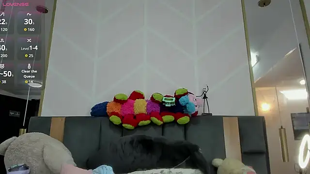 Snapshot of MadyJackson chatting on November 2025 12:26:01 PM MadyJackson online show from November 2025 12:26:01 PM