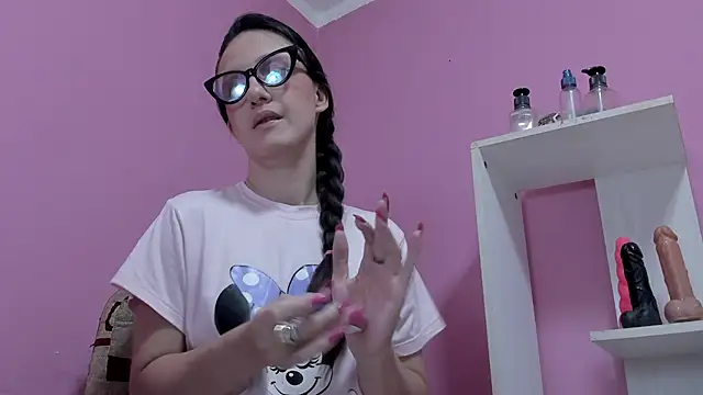 LolaBoobs online show from October 2025 04:43:02 AM