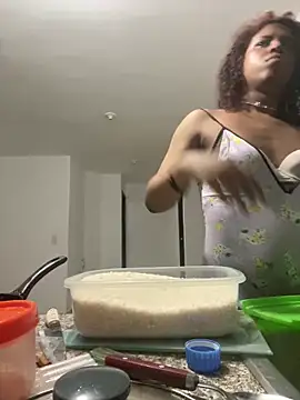 Snapshot of zahrivk1 chatting on March 2025 05:01:01 AM zahrivk1 online show from March 2025 05:01:01 AM