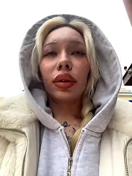 Snapshot of babydolll chatting on November 2025 01:00:01 PM babydolll online show from November 2025 01:00:01 PM