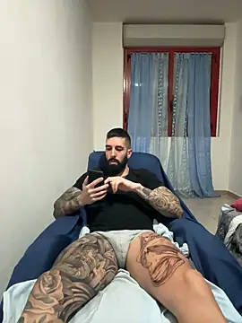 Snapshot of Gioeltoro89 chatting on November 2025 04:23:01 PM Gioeltoro89 online show from November 2025 04:23:01 PM