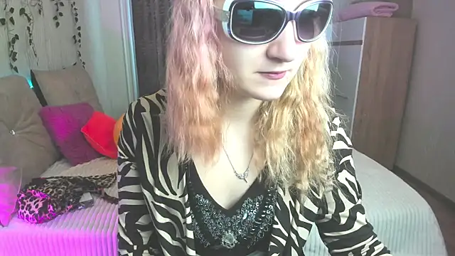 Miss Elsa  online show from February 2025 03:45:01 AM