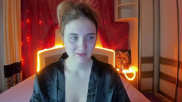 Snapshot of Miss_Elsa_ chatting on January 2026 04:14:01 AM Miss Elsa online show from January 2026 04:14:01 AM