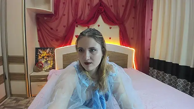 Snapshot of Miss_Elsa_ chatting on March 2026 04:29:01 AM Miss Elsa online show from March 2026 04:29:01 AM