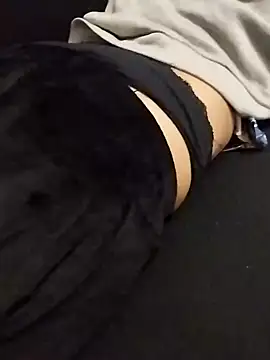 Snapshot of parejadiferente25 chatting on December 2024 06:54:02 PM parejadiferente25 online show from December 2024 06:54:02 PM