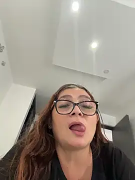 AntonellaAlondra4 online show from May 2026 03:17:01 PM