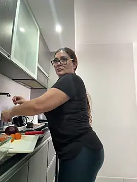 AntonellaAlondra4 online show from June 2026 07:28:01 PM