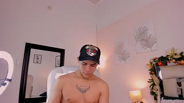 saraandstiven online show from December 2024 03:49:01 AM