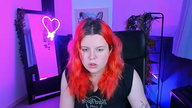 NielletaBlossom online show from February 2025 05:05:02 AM