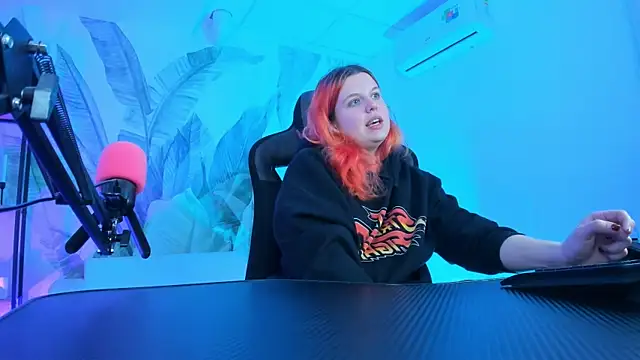 NielletaBlossom online show from March 2025 08:13:01 AM