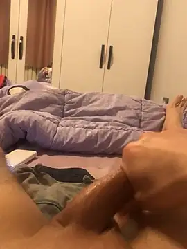 Snapshot of PerfectBisex chatting on February 2025 06:45:02 PM PerfectBisex online show from February 2025 06:45:02 PM