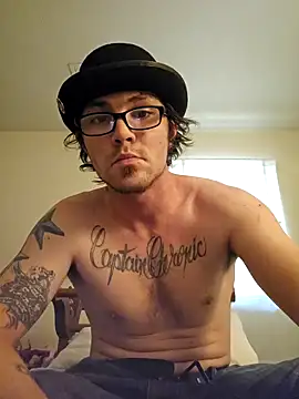 Snapshot of potholder420 chatting on January 2025 04:47:01 PM potholder420 online show from January 2025 04:47:01 PM