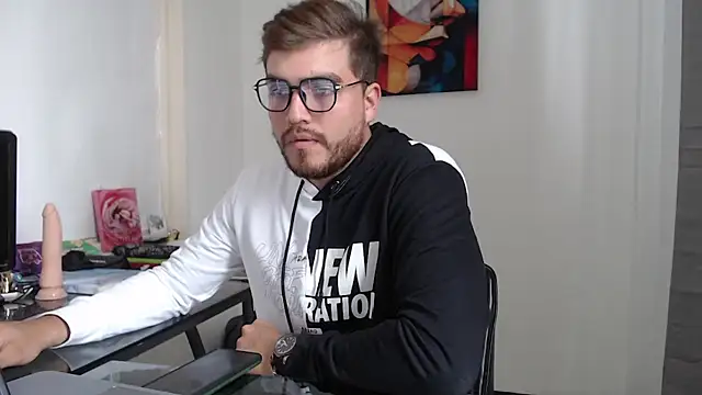 Snapshot of Dylanwish chatting on December 2024 08:23:01 PM Dylanwish online show from December 2024 08:23:01 PM