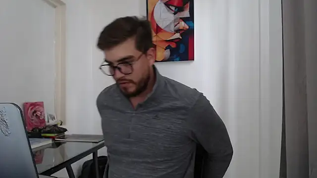 Snapshot of Dylanwish chatting on December 2024 07:43:02 PM Dylanwish online show from December 2024 07:43:02 PM