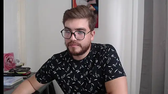 Snapshot of Dylanwish chatting on December 2024 08:23:02 PM Dylanwish online show from December 2024 08:23:02 PM