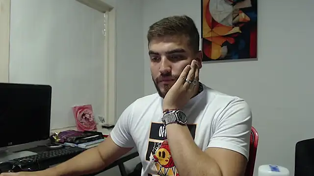 Snapshot of Dylanwish chatting on February 2025 11:33:02 PM Dylanwish online show from February 2025 11:33:02 PM