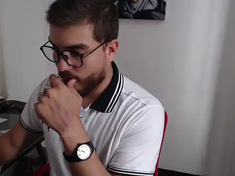 Snapshot of Dylanwish chatting on December 2025 07:09:01 PM Dylanwish online show from December 2025 07:09:01 PM