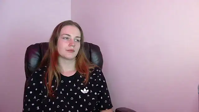 Snapshot of KLEOKILLS chatting on January 2025 02:22:01 AM KLEOKILLS online show from January 2025 02:22:01 AM