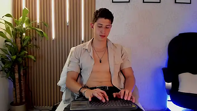 Dorianmistery2322  online show from December 2025 04:07:02 AM