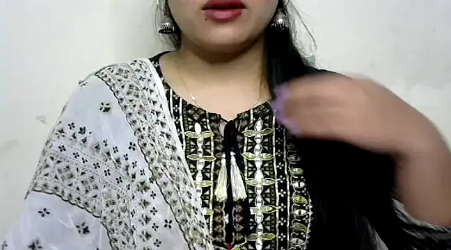 Snapshot of Come-on-over chatting on February 2025 09:58:01 AM Come-on-over online show from February 2025 09:58:01 AM