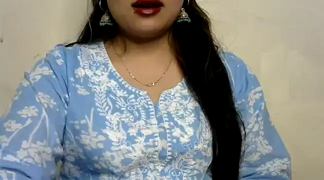 Snapshot of Come-on-over chatting on February 2025 05:50:02 PM Come-on-over online show from February 2025 05:50:02 PM