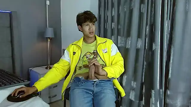 Snapshot of jason_graeats chatting on February 2025 05:25:01 AM jason graeats online show from February 2025 05:25:01 AM