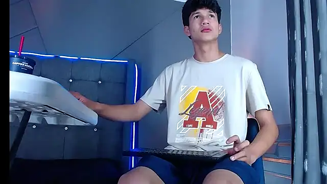 Snapshot of jason_graeats chatting on March 2025 04:35:01 AM jason graeats online show from March 2025 04:35:01 AM