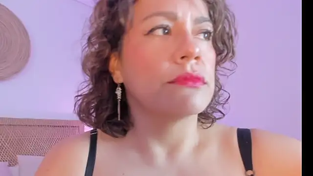 Snapshot of gipsela_gomez chatting on June 2026 07:35:02 PM gipsela gomez online show from June 2026 07:35:02 PM