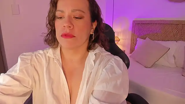 Snapshot of gipsela_gomez chatting on June 2026 07:16:02 PM gipsela gomez online show from June 2026 07:16:02 PM