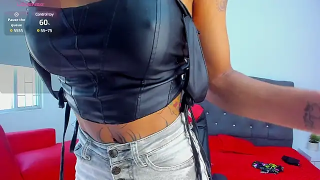 Snapshot of anne_parker chatting on February 2025 02:02:01 PM anne parker online show from February 2025 02:02:01 PM