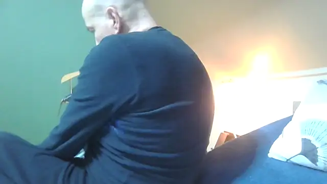 brtbrlss online show from January 2026 09:19:01 PM