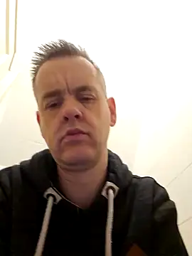 Hectorthyssen1 online show from February 2025 11:01:02 AM