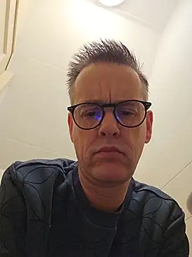 Hectorthyssen1 online show from February 2026 07:01:02 PM