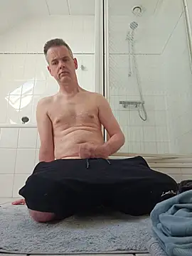 Hectorthyssen1 online show from May 2026 11:05:01 AM