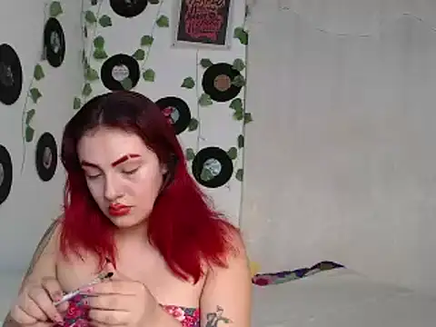 Snapshot of Hannafoster chatting on December 2024 07:04:02 PM Hannafoster online show from December 2024 07:04:02 PM