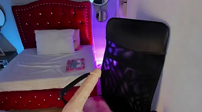 Snapshot of Namiko_Park chatting on January 2025 07:15:01 PM Namiko Park online show from January 2025 07:15:01 PM