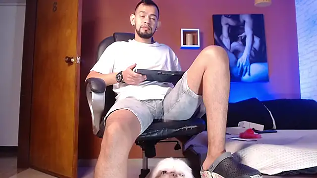 Bedobigcock online show from December 2024 04:31:01 PM