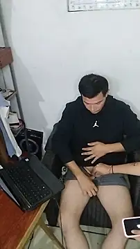 miketripi420 online show from May 2026 05:47:01 AM