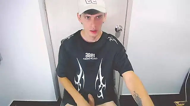 TESEO HOT online show from April 2026 05:07:01 AM