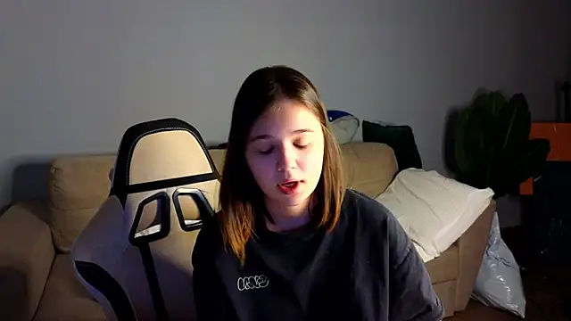 Leela sun online show from February 2025 06:48:02 PM